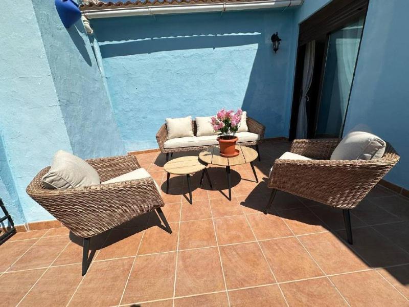 La Casa De Mis Padres *